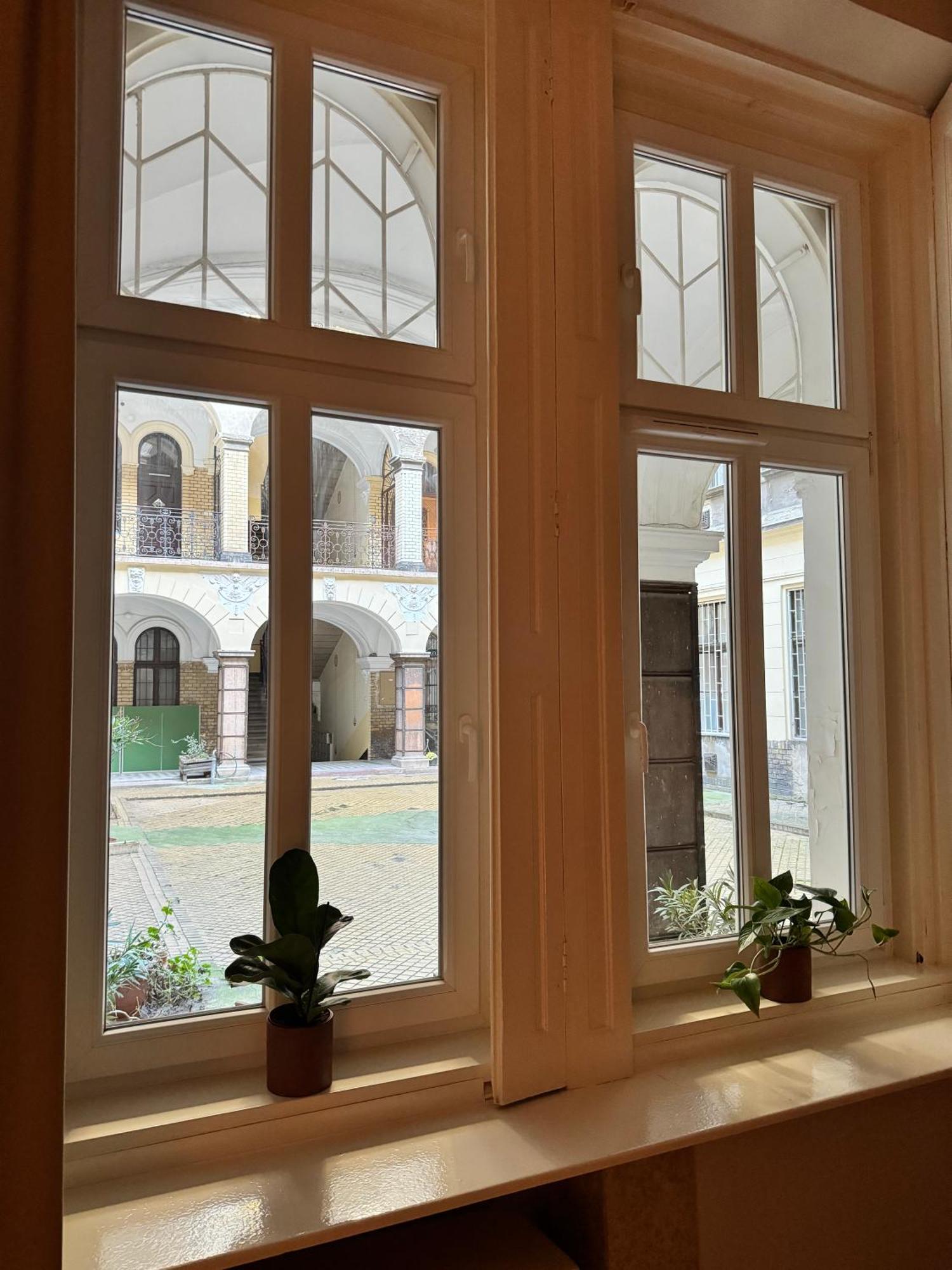 Stay At Liz Budapest Central Екстериор снимка