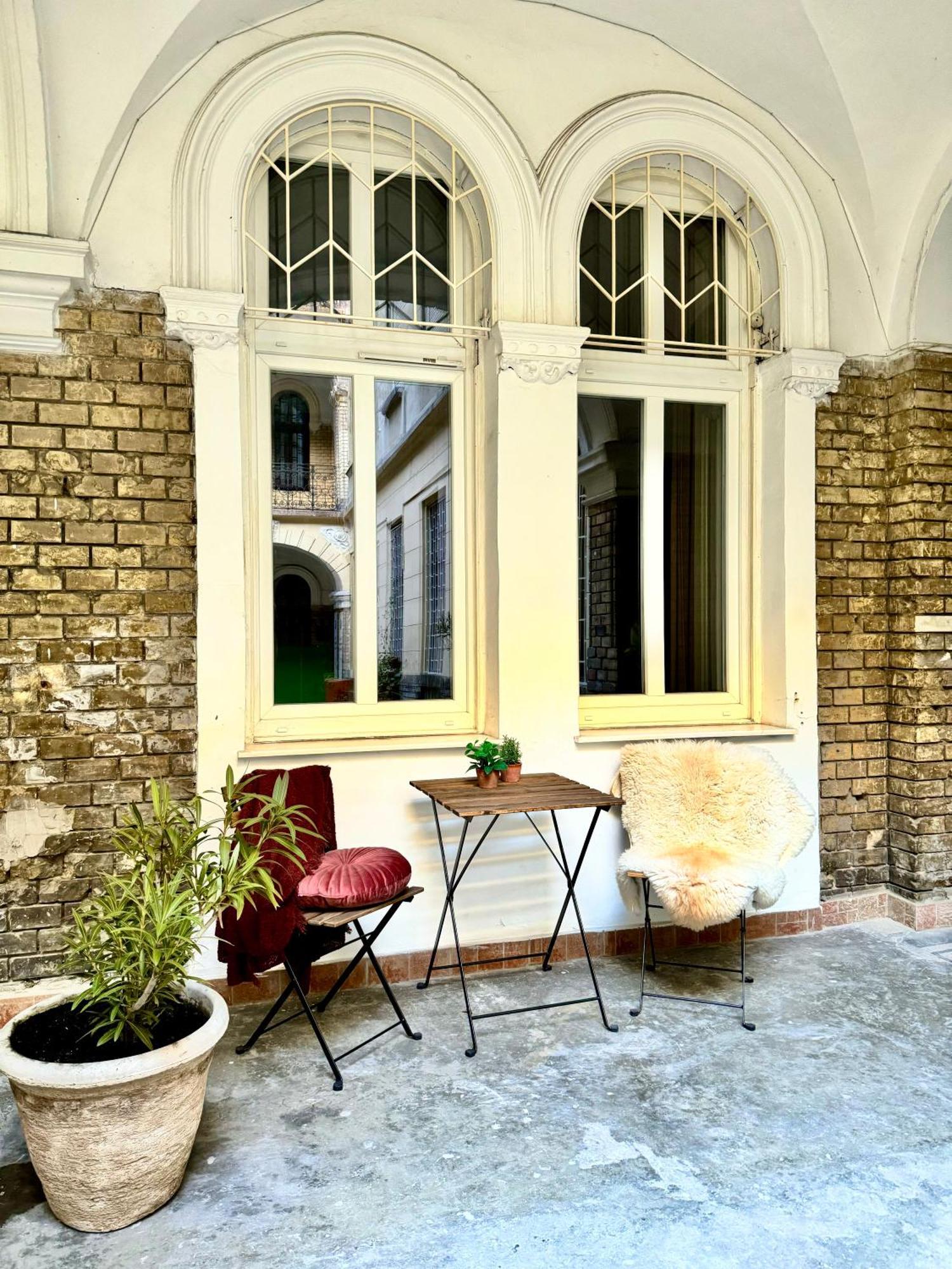 Stay At Liz Budapest Central Екстериор снимка